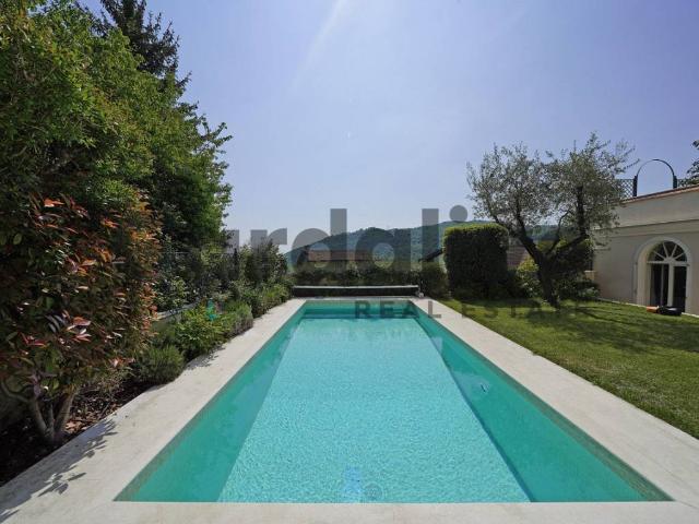 Villa Indipendente in vendita a Comunità Montana Parco Alto Garda bresciano, Salò