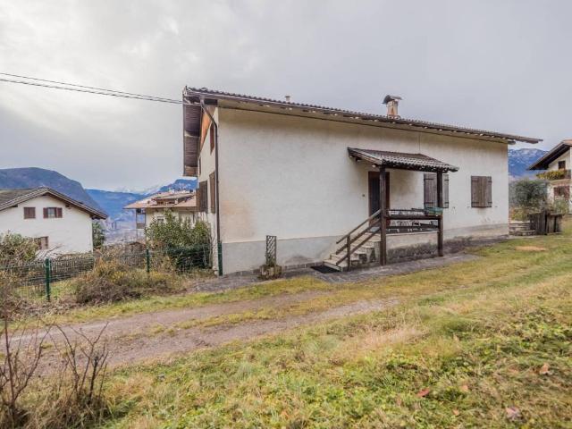 Villa Indipendente in vendita a Überetsch-Unterland - Oltradige-Bassa Atesina, Trentino-Alto Adige/Südtirol