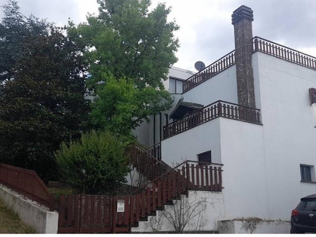 Villa Indipendente in vendita a Salsomaggiore Terme, Reggio Emilia