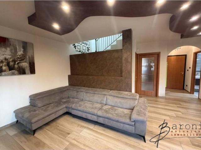 Villa Indipendente in vendita a Salsomaggiore Terme, Parma