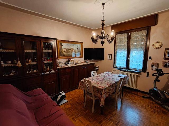 Villa Indipendente in vendita a Salsomaggiore Terme, Reggio Emilia