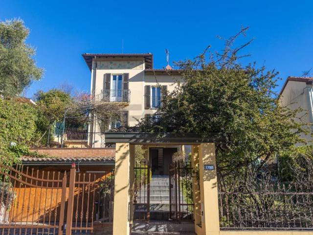Villa Indipendente in vendita a Salsomaggiore Terme, Reggio Emilia
