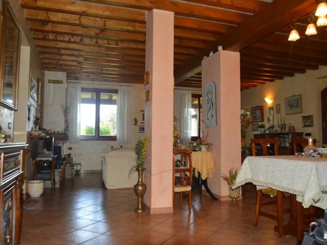 Villa Indipendente in vendita a Contignaco, Salsomaggiore Terme