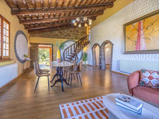 Villa Indipendente in vendita a Saludecio, Reggio Emilia