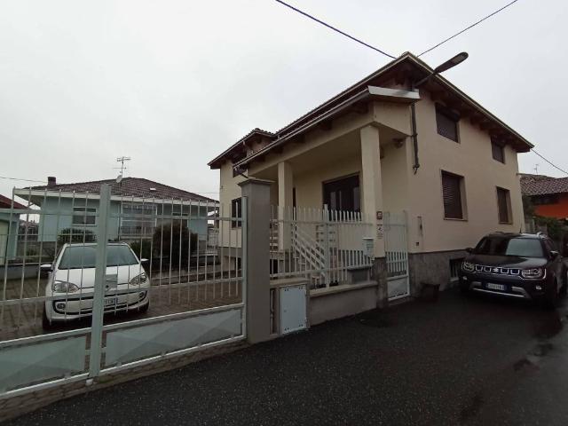 Villa Indipendente in vendita a Piemonte, Vercelli