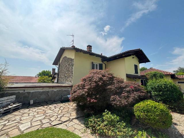 Villa Indipendente in vendita a Piemonte, Biella