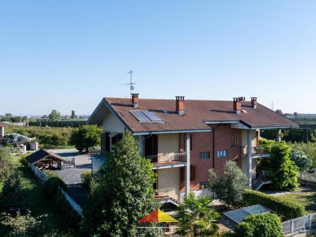 Villa Indipendente in vendita a Maschere, Saluzzo