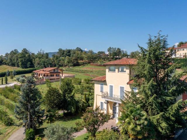 Villa Indipendente in vendita a Stella, Piemonte