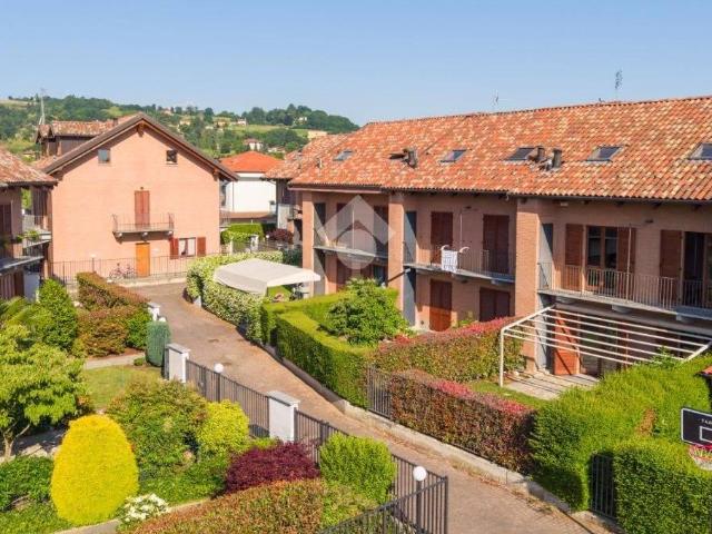 Villa Schiera in vendita a Stella, Piemonte