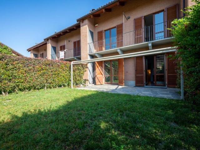 Villa Schiera in vendita a Stella, Piemonte