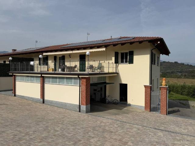 Villa Indipendente in vendita a Castellar, Saluzzo