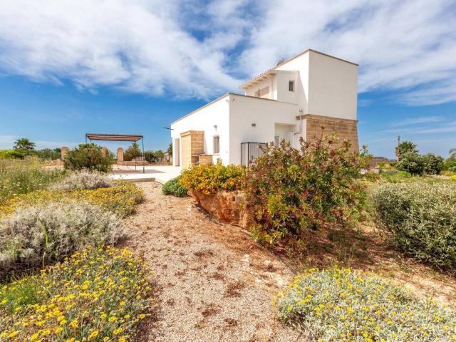 Villa Indipendente in vendita a Pescoluse, Puglia