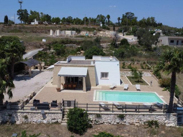 Villa Indipendente in vendita a Pescoluse, Puglia