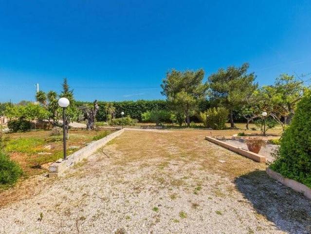 Villa Indipendente in vendita a Pescoluse, Puglia