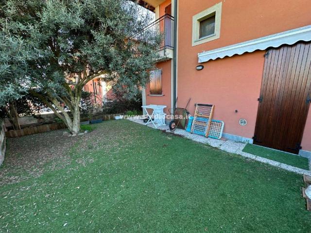 Villa Indipendente in vendita a Salvirola, Lombardia