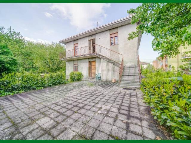 Villa Indipendente in vendita a Samarate, Varese