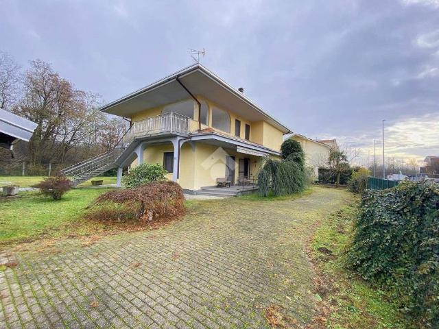 Villa Indipendente in vendita a Verghera, Samarate