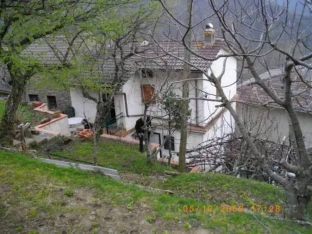 Villa Indipendente in vendita a Sambuca Pistoiese, Toscana
