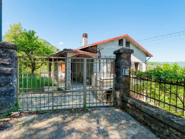 Villa Indipendente in vendita a Sambuca Pistoiese, Toscana
