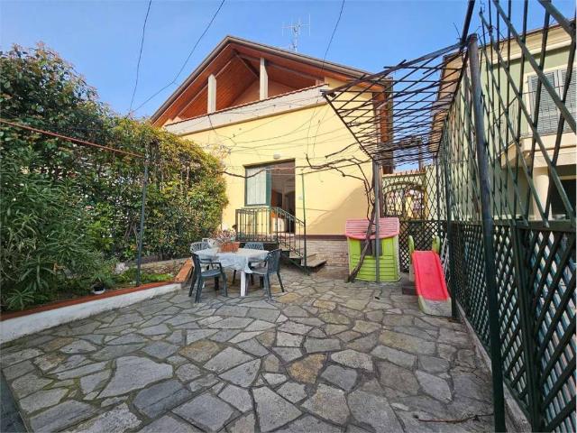 Villa Indipendente in vendita a San Bartolomeo Al Mare, Liguria