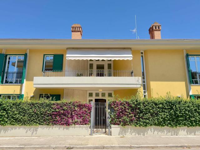 Villa Indipendente in vendita a Sant'Antonio, Marche