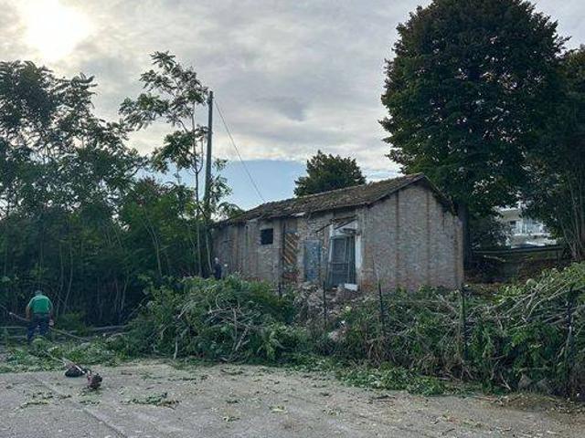 Villa Indipendente in vendita a Salaria, Marche