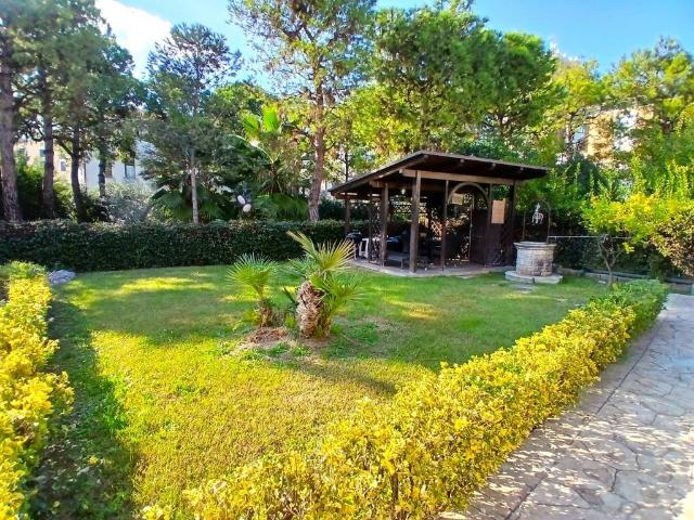 Villa Indipendente in vendita a Porto d'Ascoli centro, Marche