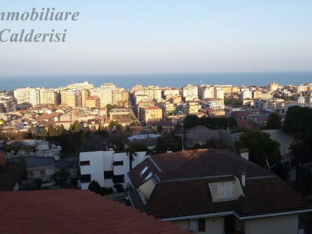 Villa Indipendente in vendita a Sant'Antonio, Marche