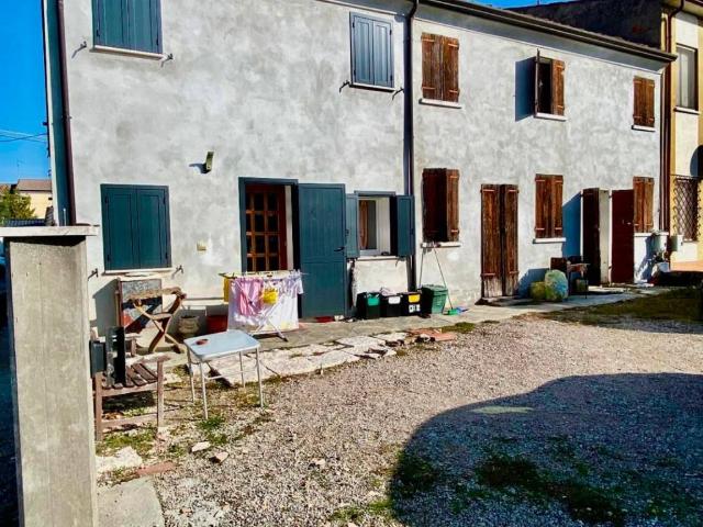Villa Indipendente in vendita a Gorgo, San Benedetto Po