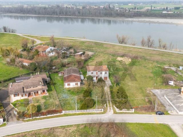 Villa Indipendente in vendita a San Benedetto Po, Lombardia