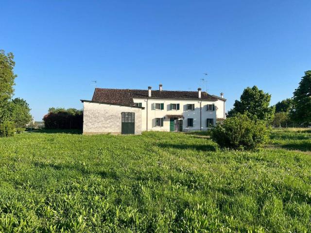 Villa Indipendente in vendita a San Benedetto Po, Lombardia