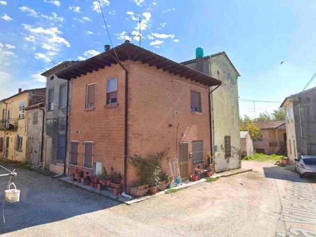 Villa Indipendente in vendita a San Benedetto Po, Lombardia