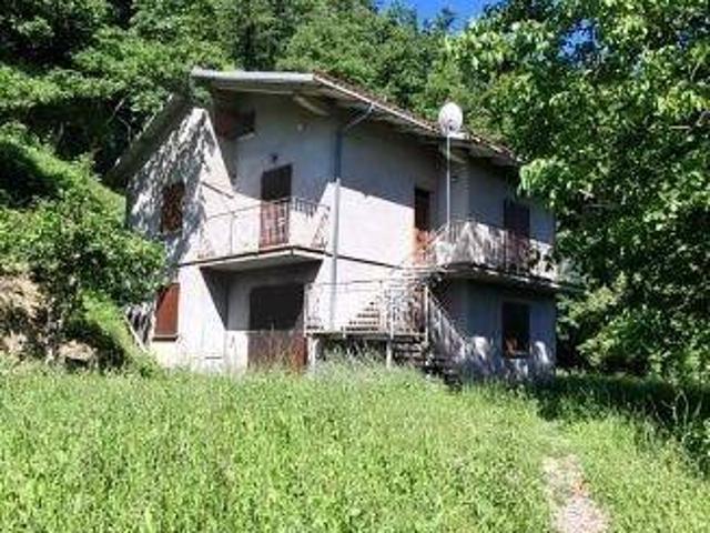 Villa Indipendente in vendita a Villa di Cedrecchia, San Benedetto Val di Sambro