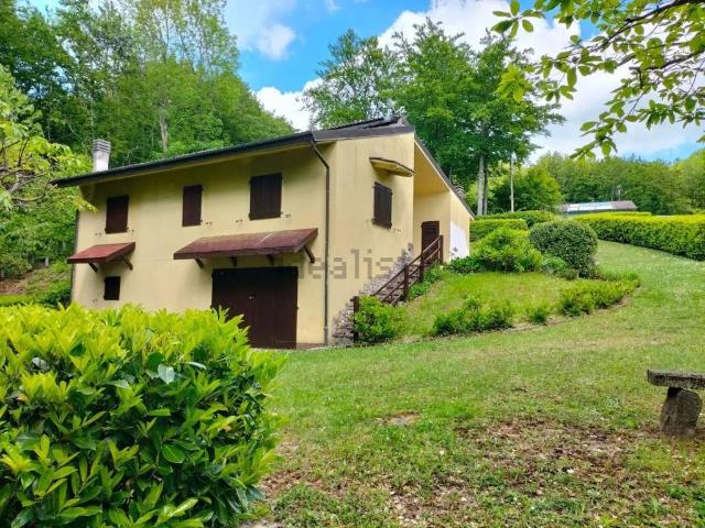 Villa Indipendente in vendita a Unione dell'Appennino Bolognese, San Benedetto Val Di Sambro