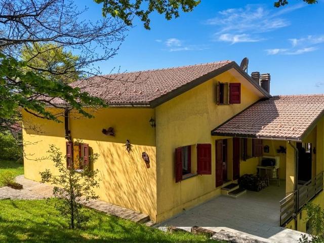 Villa Indipendente in vendita a Unione dell'Appennino Bolognese, San Benedetto Val Di Sambro
