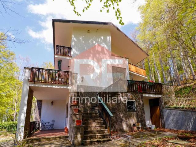 Villa Indipendente in vendita a Unione dell'Appennino Bolognese, San Benedetto Val Di Sambro