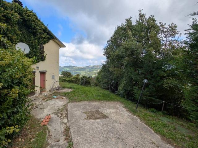 Villa Indipendente in vendita a Unione dell'Appennino Bolognese, San Benedetto Val Di Sambro