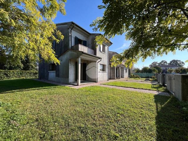 Villa Indipendente in vendita a Cavrìé, San Biagio di Callalta
