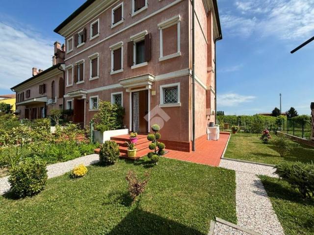 Villa Indipendente in vendita a San Biagio Di Callalta, Veneto