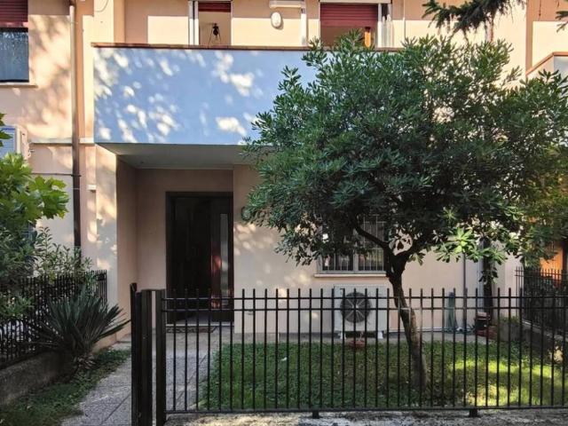 Villa Indipendente in vendita a San Bonifacio, Verona