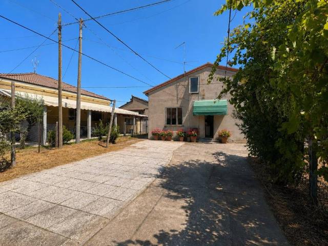 Villa Indipendente in vendita a San Bonifacio, Veneto