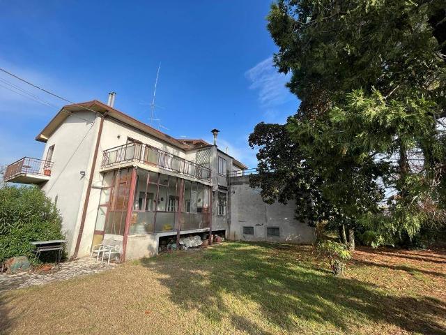 Villa Indipendente in vendita a San Bonifacio, Verona