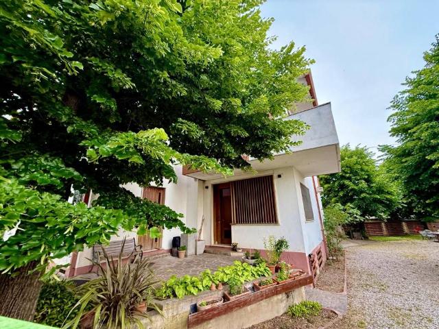 Villa Indipendente in vendita a San Bonifacio, Veneto