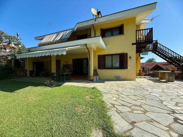 Villa Indipendente in vendita a Sedime, San Carlo Canavese