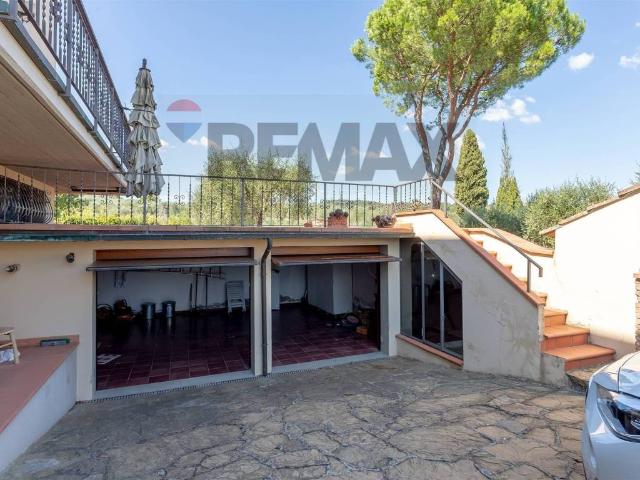 Villa Indipendente in vendita a San Casciano in Val di Pesa, Toscana