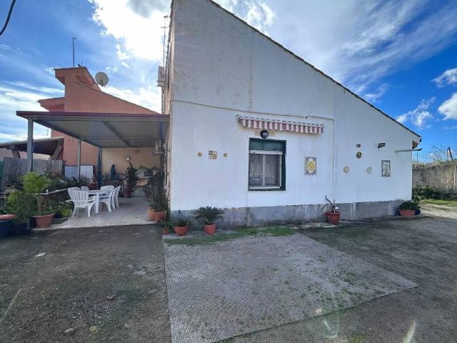 Villa Indipendente in vendita a San Cataldo, Sicilia