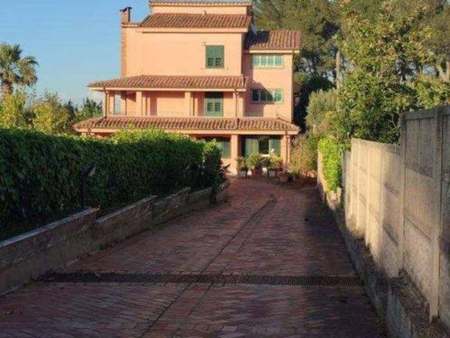 Villa Indipendente in vendita a San Cataldo, Sicilia