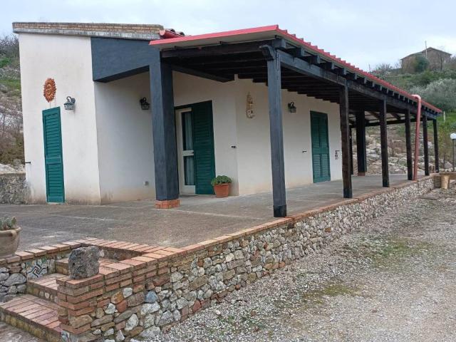 Villa Indipendente in vendita a San Cataldo, Sicilia