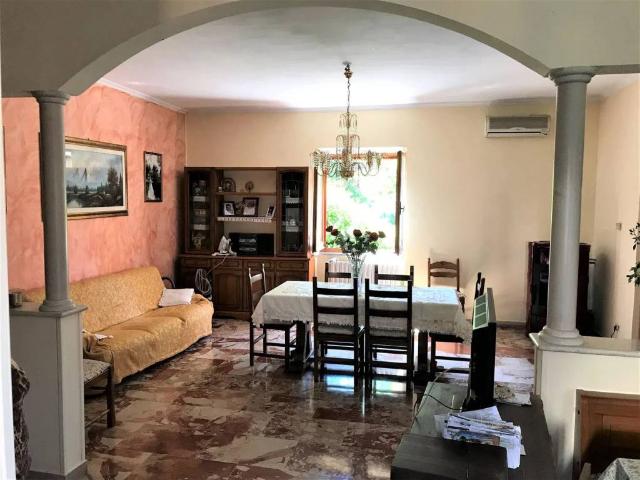 Villa Indipendente in vendita a Roma Capitale, Lazio