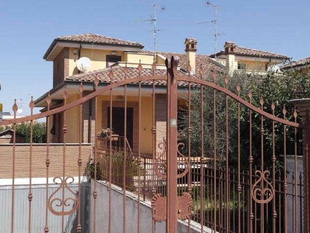 Villa Indipendente in vendita a Roma Capitale, Lazio